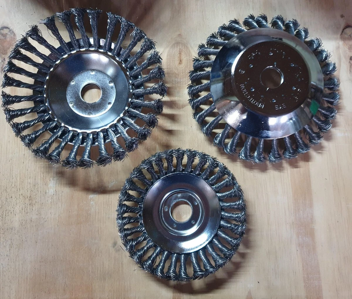 Onkruidborstel Voor Bosmaaier | 150mm /15 Cm Staalborstel Nieuw | Universele Onkruidborstel 150 Mm - Onkruidverwijderaar - Voegenborstel - Grastrimmer 8 Onkruidborstel Voor Bosmaaier | 150mm /15 Cm Staalborstel Nieuw | Universele Onkruidborstel 150 Mm - Onkruidverwijderaar - Voegenborstel - Grastrimmer - Afbeelding 8