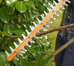 Black & Decker BLACK+DECKER BEHT251-QS Heggenschaar - 450W - 50cm - Gesnoerd -Tuingereedschap Winkel 1200x1060 2