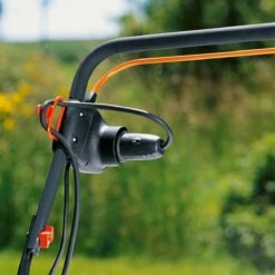 GARDENA EVC 1000 Verticuteermachine - Werkbreedte 30 Cm - Werkgebied 600m2 -Tuingereedschap Winkel 1200x1200 418