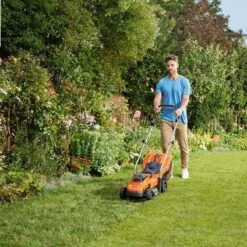 Black & Decker BLACK+DECKER BCMW3318N-XJ Grasmaaier - 18V - 33cm - Excl. Accu & Lader -Tuingereedschap Winkel 1200x1200 467