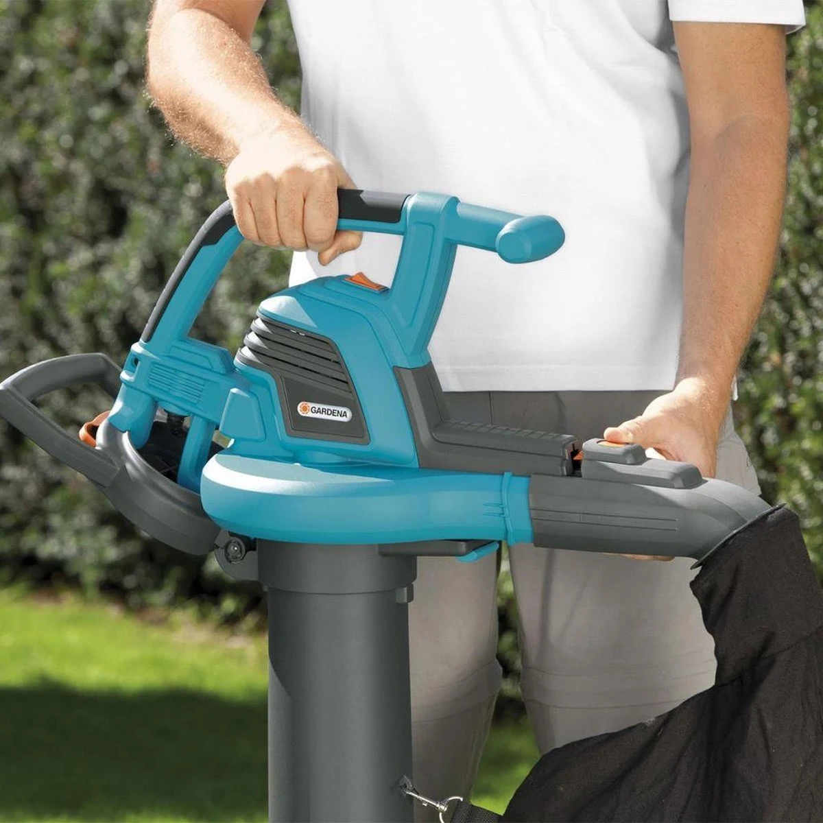 GARDENA ErgoJet 2500 Bladblazer - 2500W - Incl. 45 L Opvangzak 2 GARDENA ErgoJet 2500 Bladblazer - 2500W - Incl. 45 L Opvangzak - Afbeelding 2