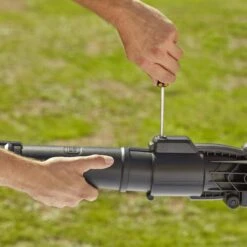 Black & Decker BLACK+DECKER BEBLV301 Bladblazer - Blaas En Zuigfunctie - Rugzak Als Opvangzak -Tuingereedschap Winkel 1200x1200 804