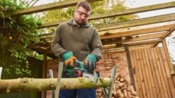 Bosch UniversalChain 18 Kettingzaag - Met 18 V Accu En Lader -Tuingereedschap Winkel 1200x674