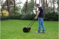 Kreator KRTGR9101 Tuinwals - 50 Cm Werkbreedte -Tuingereedschap Winkel 1200x794 2