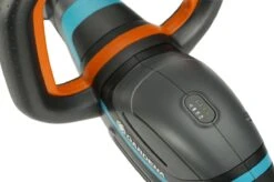 GARDENA - ComfortCut 50/18V-P4A Ready-To-Use Set - Heggenschaar -Tuingereedschap Winkel 1200x799 136