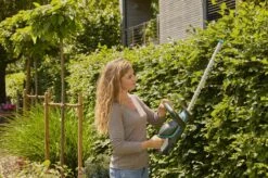 GARDENA - ComfortCut 50/18V-P4A Ready-To-Use Set - Heggenschaar -Tuingereedschap Winkel 1200x799 140