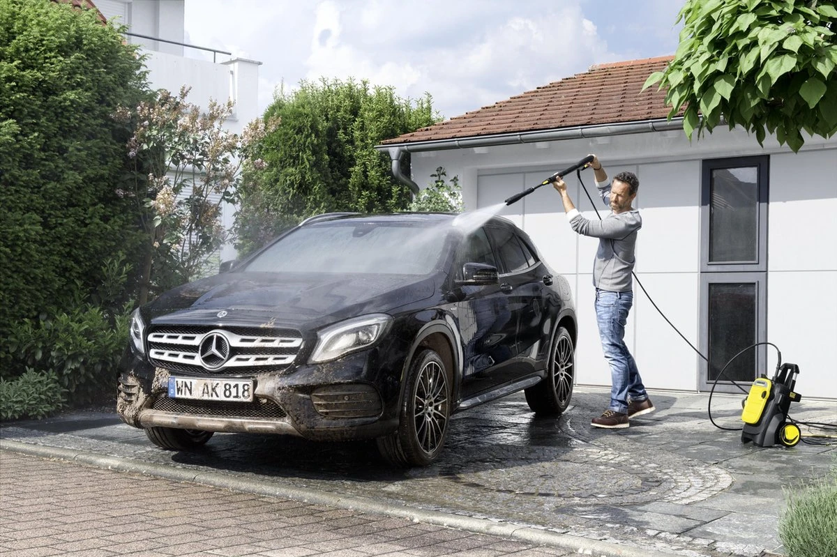 Kärcher K5 Compact Home Hogedrukreiniger - 2100W - 145 Bar - 40 M²/h - Met Home Kit 2 Kärcher K5 Compact Home Hogedrukreiniger - 2100W - 145 Bar - 40 M²/h - Met Home Kit - Afbeelding 2