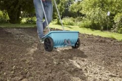 GARDENA - Strooiwagen L - Strooikar - 400m2 - 12.5 Liter -Tuingereedschap Winkel 1200x799 63