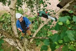 Bosch UniversalHedgePole 18 Heggenschaar Op Steel - Met 18 V Accu En Lader -Tuingereedschap Winkel 1200x800 151