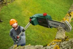 Bosch UniversalHedgePole 18 Heggenschaar Op Steel - Met 18 V Accu En Lader -Tuingereedschap Winkel 1200x800 154