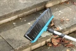 GARDENA Combi System Straatbezem - Aanbevolen Steellengte 130-150 Cm -Tuingereedschap Winkel 1200x800 16