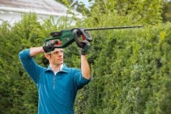 Bosch UniversalHedgeCut 18-55 Heggenschaar - Zonder 18V Accu En Oplader -Tuingereedschap Winkel 1200x800 171