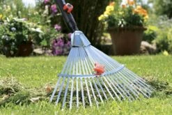 GARDENA Combisysteem Bladhark Hark - Werkbreedte Verstelbaar 30/50 Cm - Aanbevolen Steellengte 130 Cm -Tuingereedschap Winkel 1200x800 28