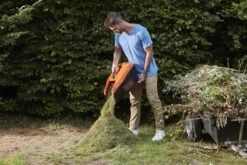 Black & Decker BLACK+DECKER BCMW3318L2-QW Grasmaaier - 18V - 33cm - Incl. 2 Accu's En Lader -Tuingereedschap Winkel 1200x800 49