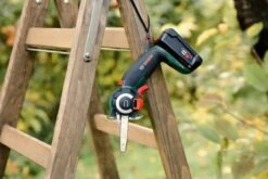 Bosch AdvancedCut 18 Microkettingzaag - Met 1 X 18 V Accu En Lader -Tuingereedschap Winkel 1200x800 8