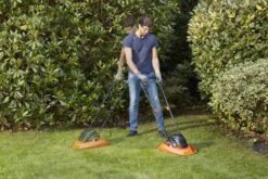 Black & Decker BLACK+DECKER BEMWH551-QS Zweefmaaier - 1200W - 30cm - Gesnoerd 11 Black & Decker BLACK+DECKER BEMWH551-QS Zweefmaaier - 1200W - 30cm - Gesnoerd -Tuingereedschap Winkel 1200x803 3