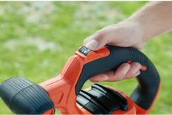 Black & Decker BLACK+DECKER BEBLV300SB-QS Bladblazer - 404 Km/u - 3000W - Zuig-/blaasfunctie - Gesnoerd -Tuingereedschap Winkel 1200x808 4