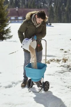 GARDENA Strooiwagen XL Strooikar - 800m2 - 18 Liter -Tuingereedschap Winkel 799x1200 18